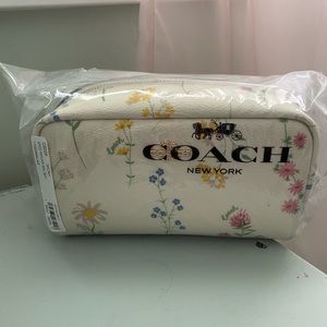 Coach small boxy cosmetic case